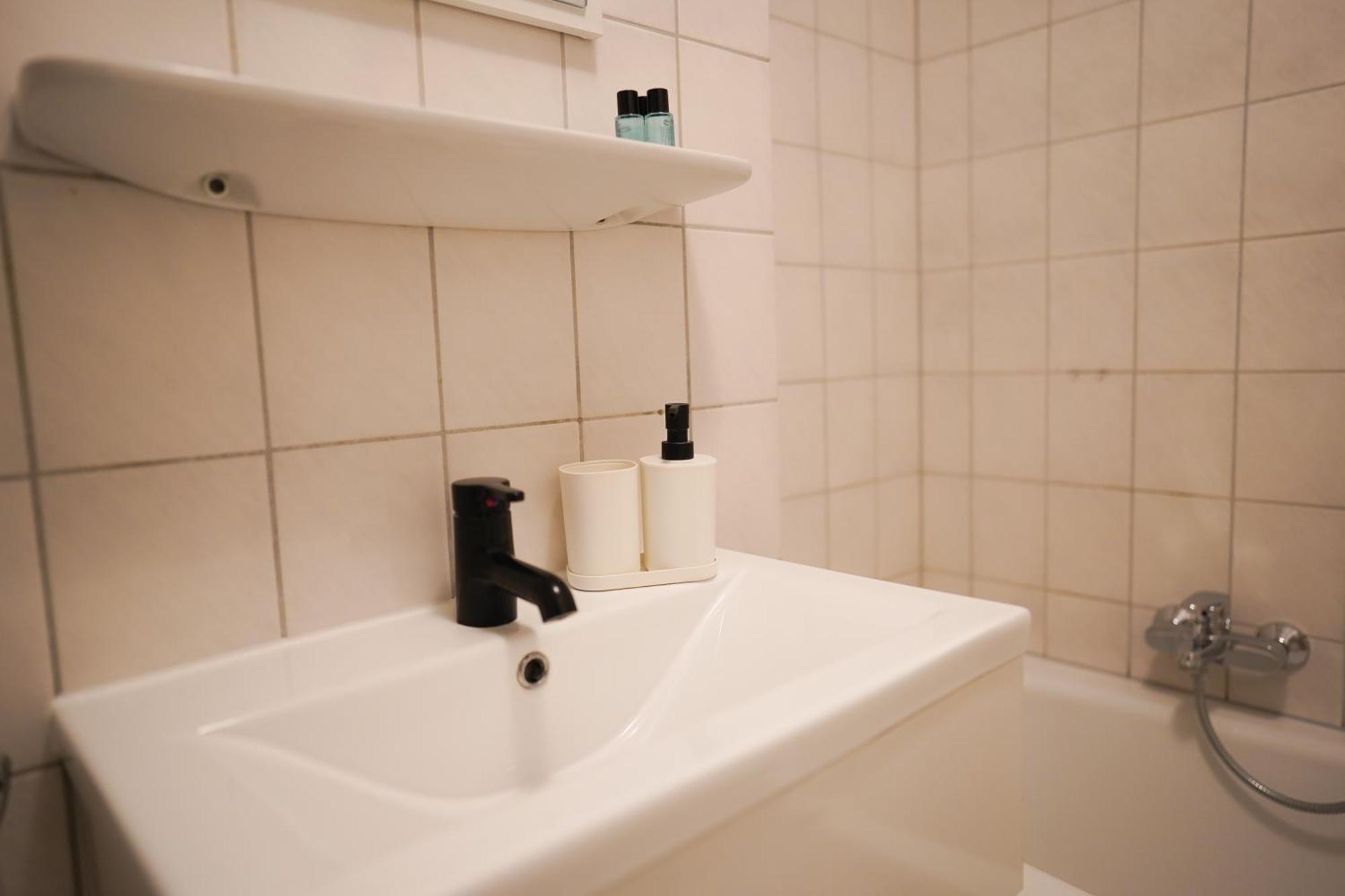 Moderne Ferienwohnung In Leimen Mit Balkon, Wehome Komfort المظهر الخارجي الصورة